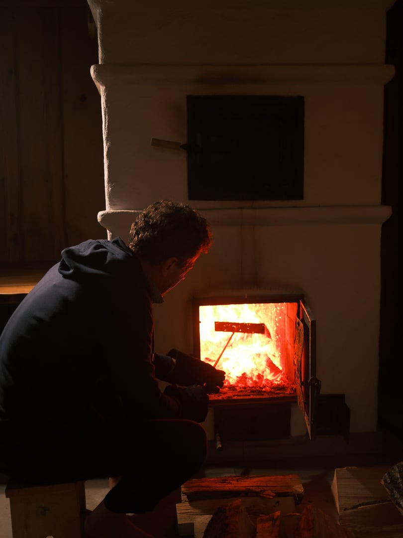Ritual sauna with gongs