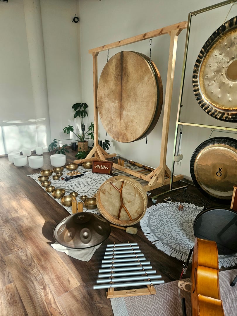 MORNING SOUNDS - therapeutic sounds to start the day in the Oak Grove