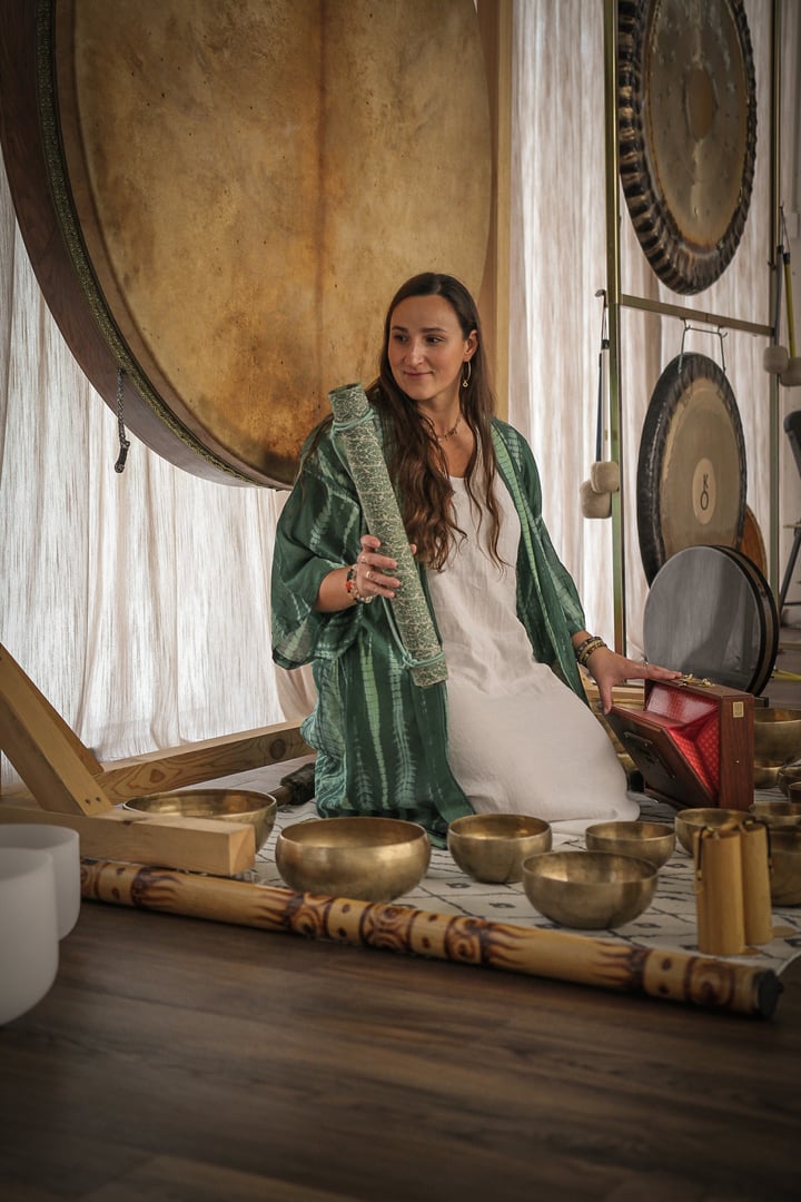 Festive Gong Sound Journey on Christmas Eve morning