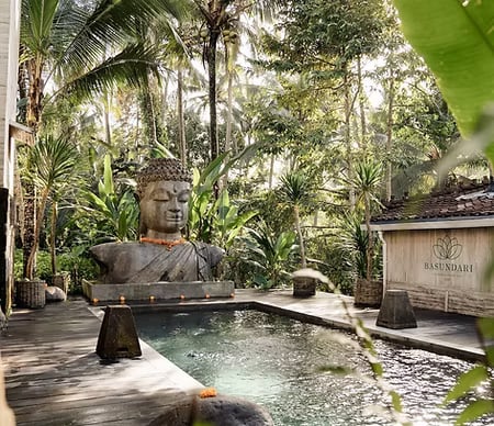 Sacred Pause - A Queen’s Retreat