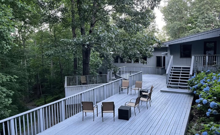 Stillpointe Silent Retreat