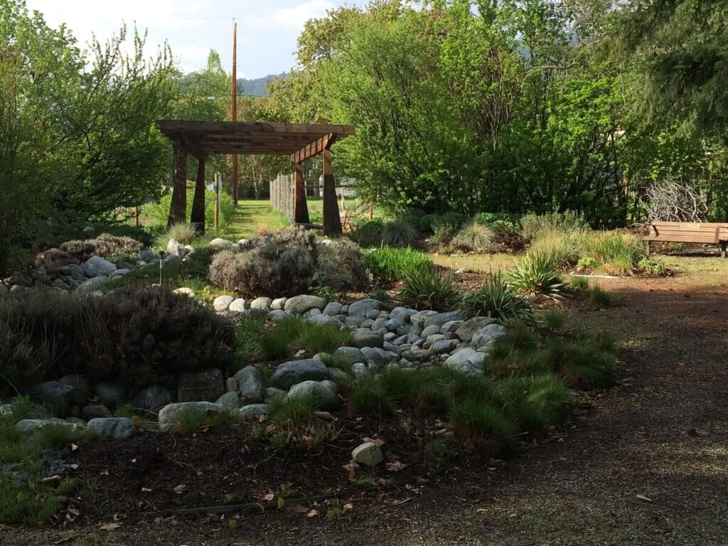 Iona Community: Rooted In Hope Lived In Community