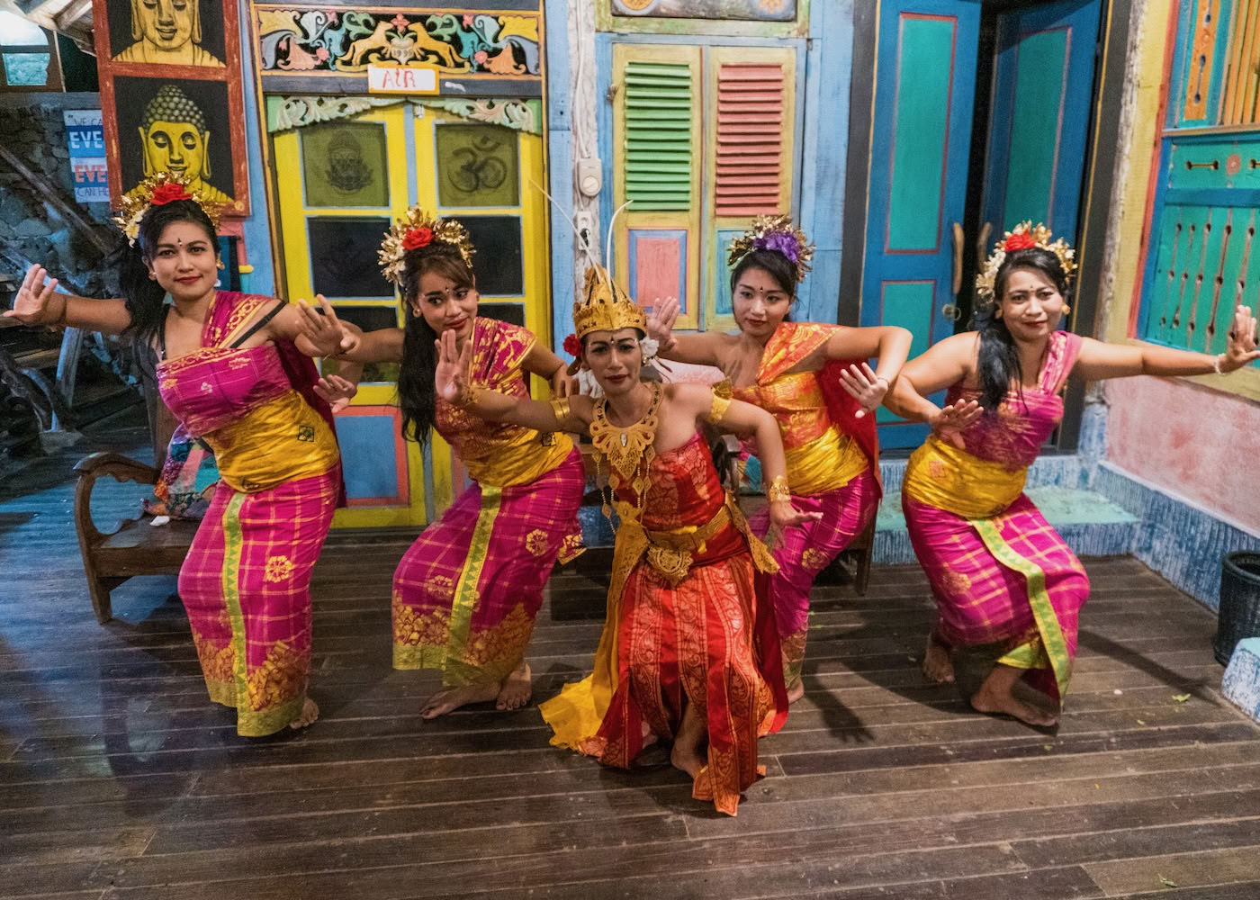 Enchanting Balinese Dance Performance