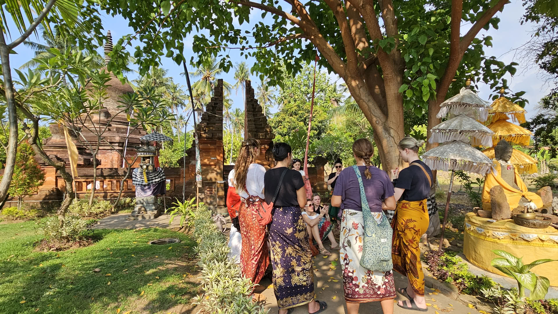 Full Moon Ceremony at Candi Buddha