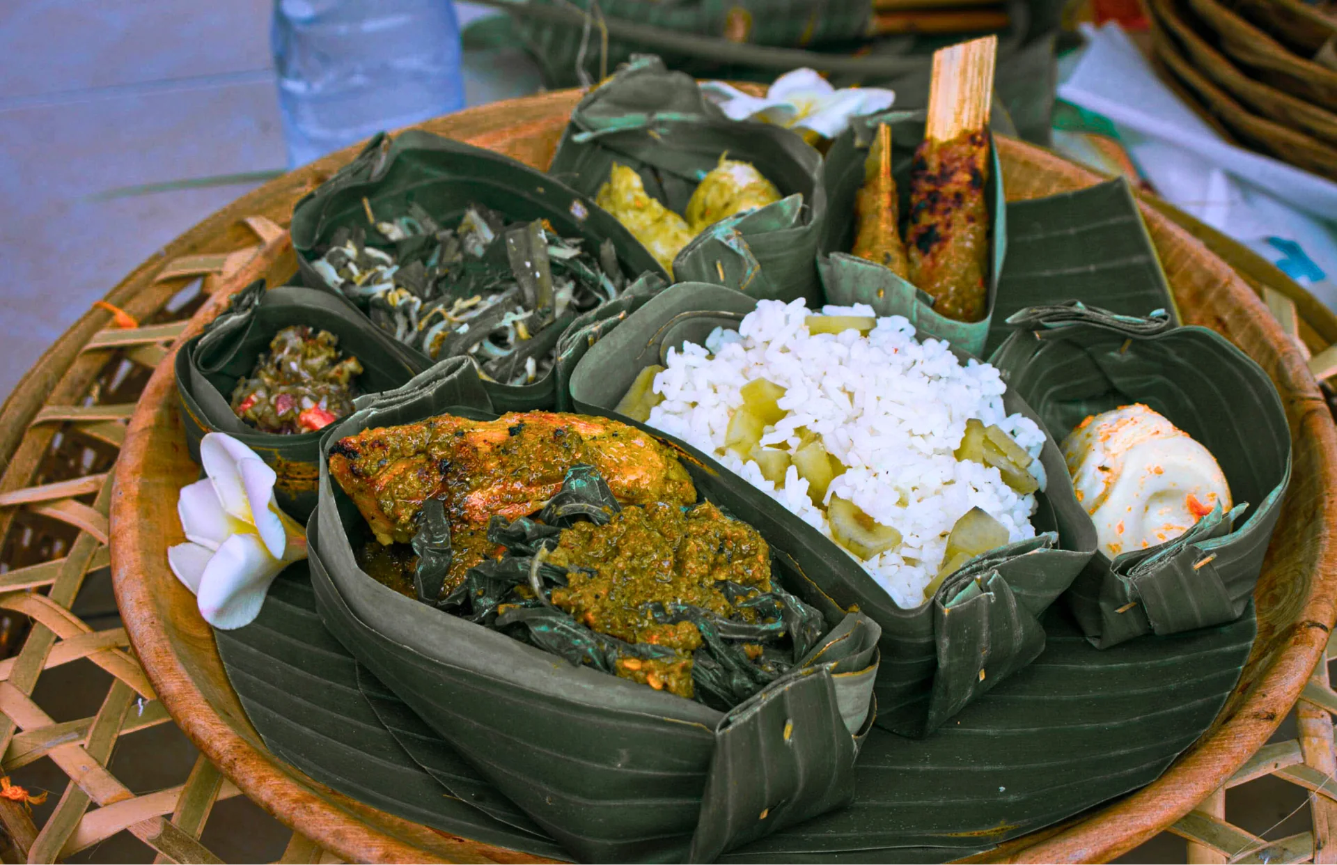 CULTURAL CYCLING ESCAPE