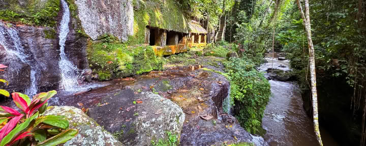WATER BLESSING IN THE ANCESTRAL RUINS