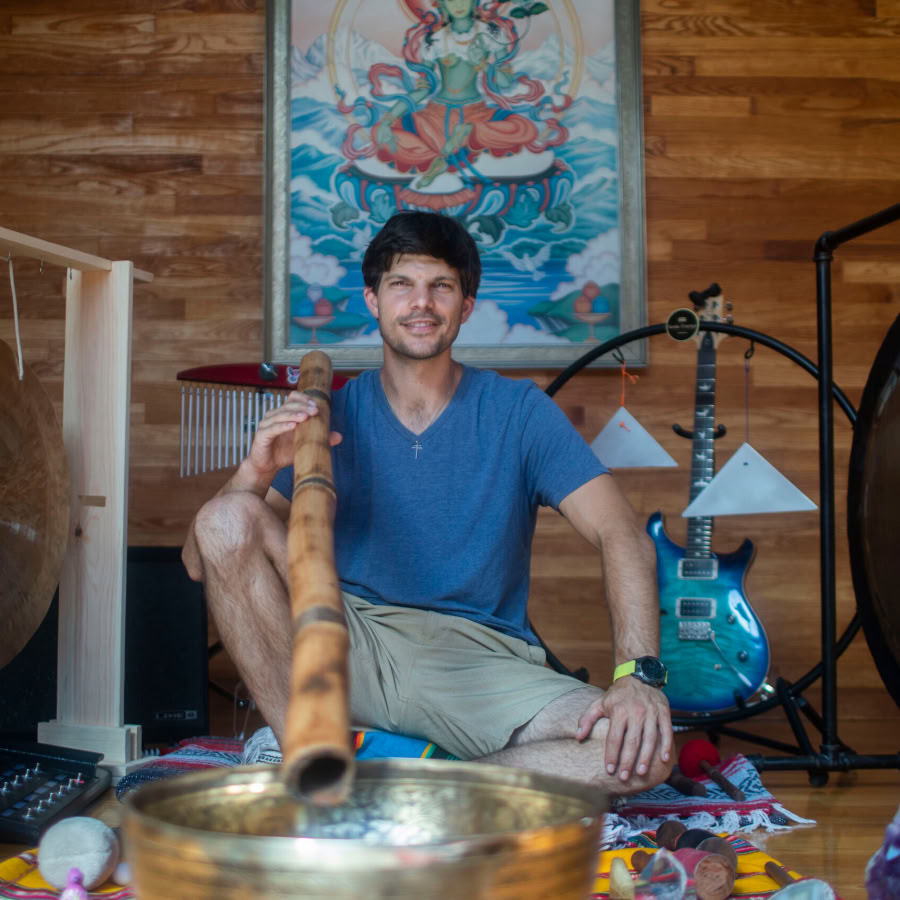 The Deep Space Experience: Into the Field of Stillness