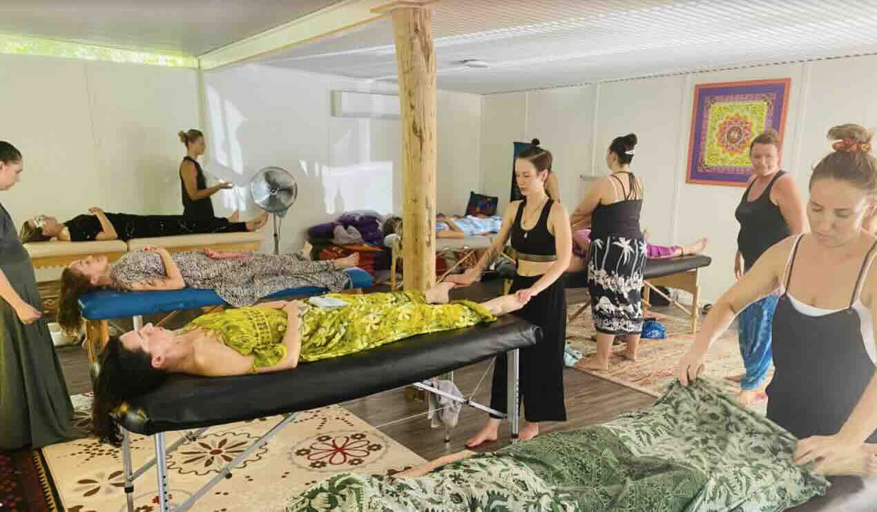 Lava Shell Massage Training