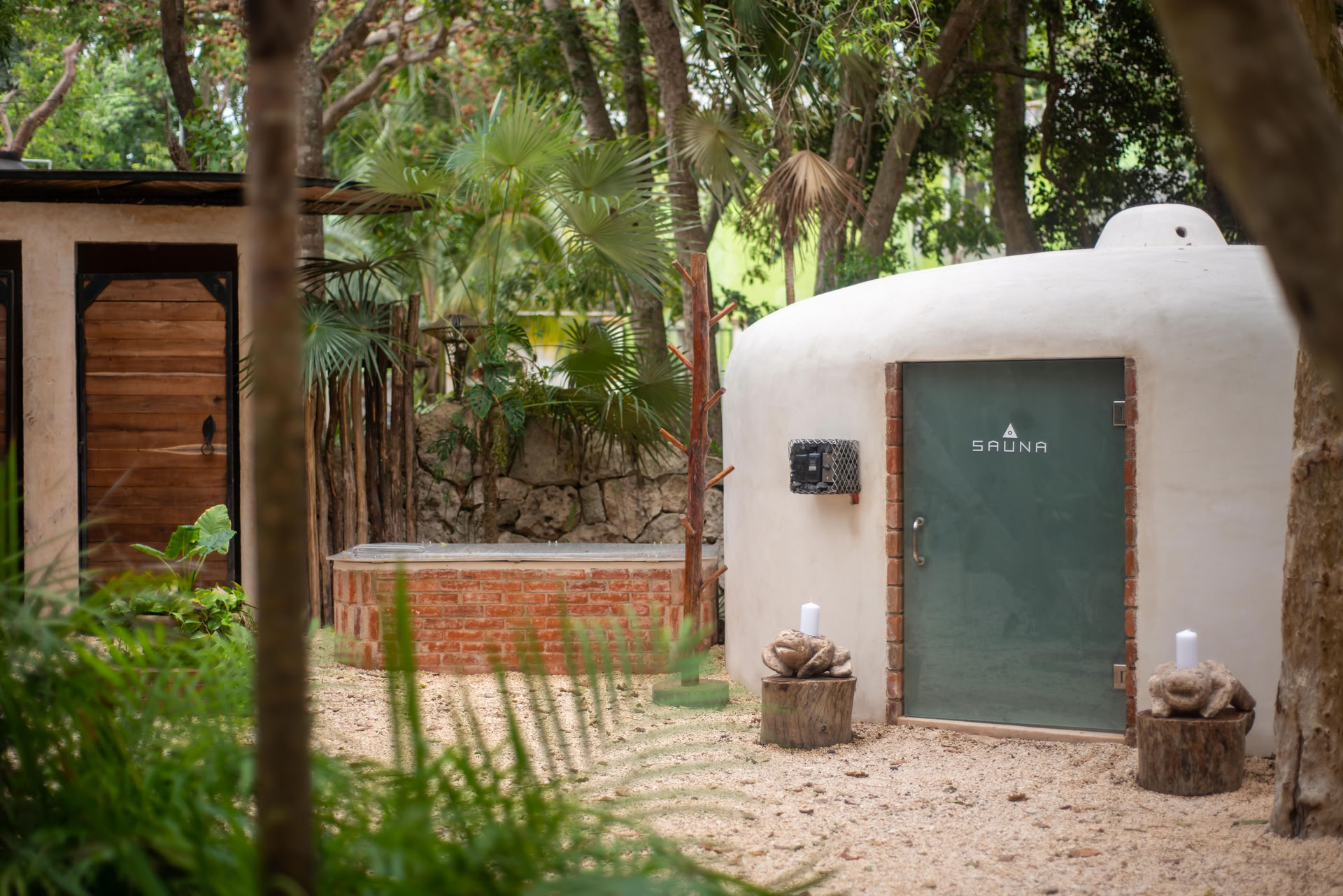 Sauna + Cold plunge + Jungle gym