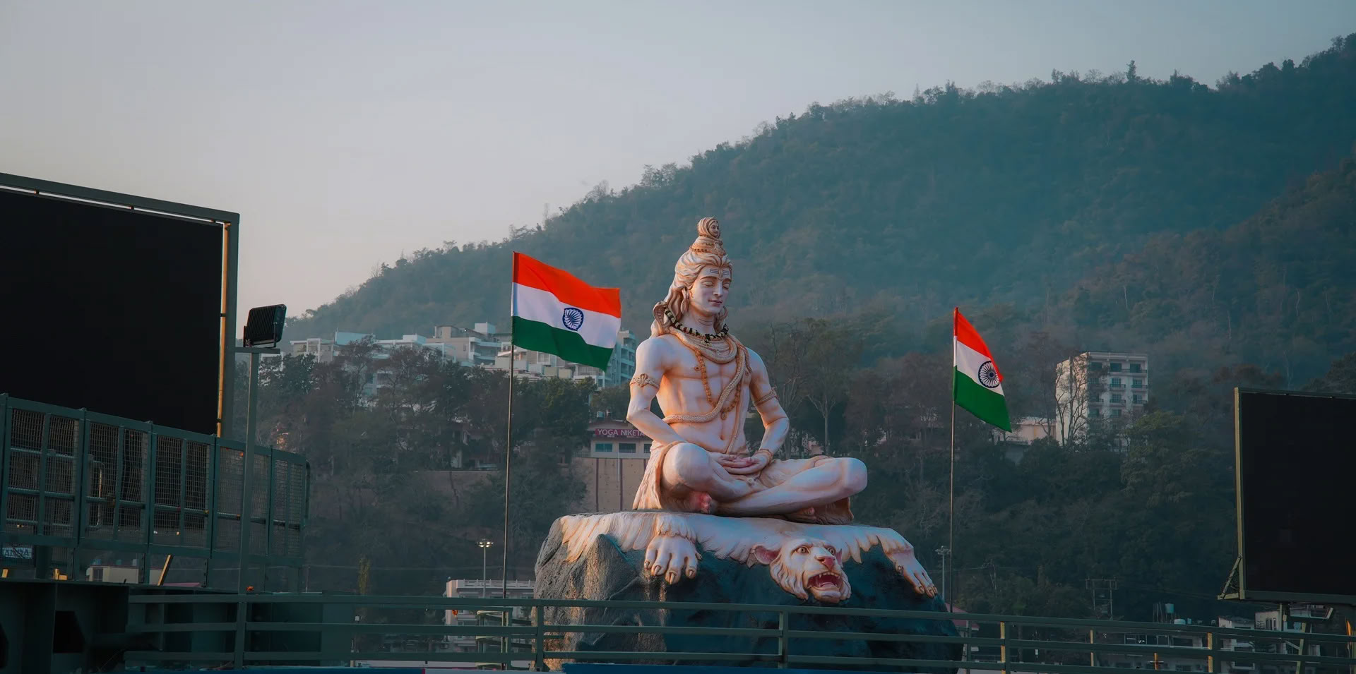 100 Hour Yoga Teacher Training In Rishikesh, India – May 2026