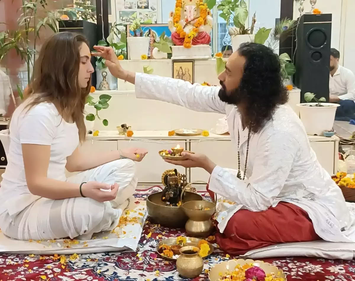 200 Hour Yoga Teacher Training Course in Rishikesh – 01st Jun to 26th Jun 2026