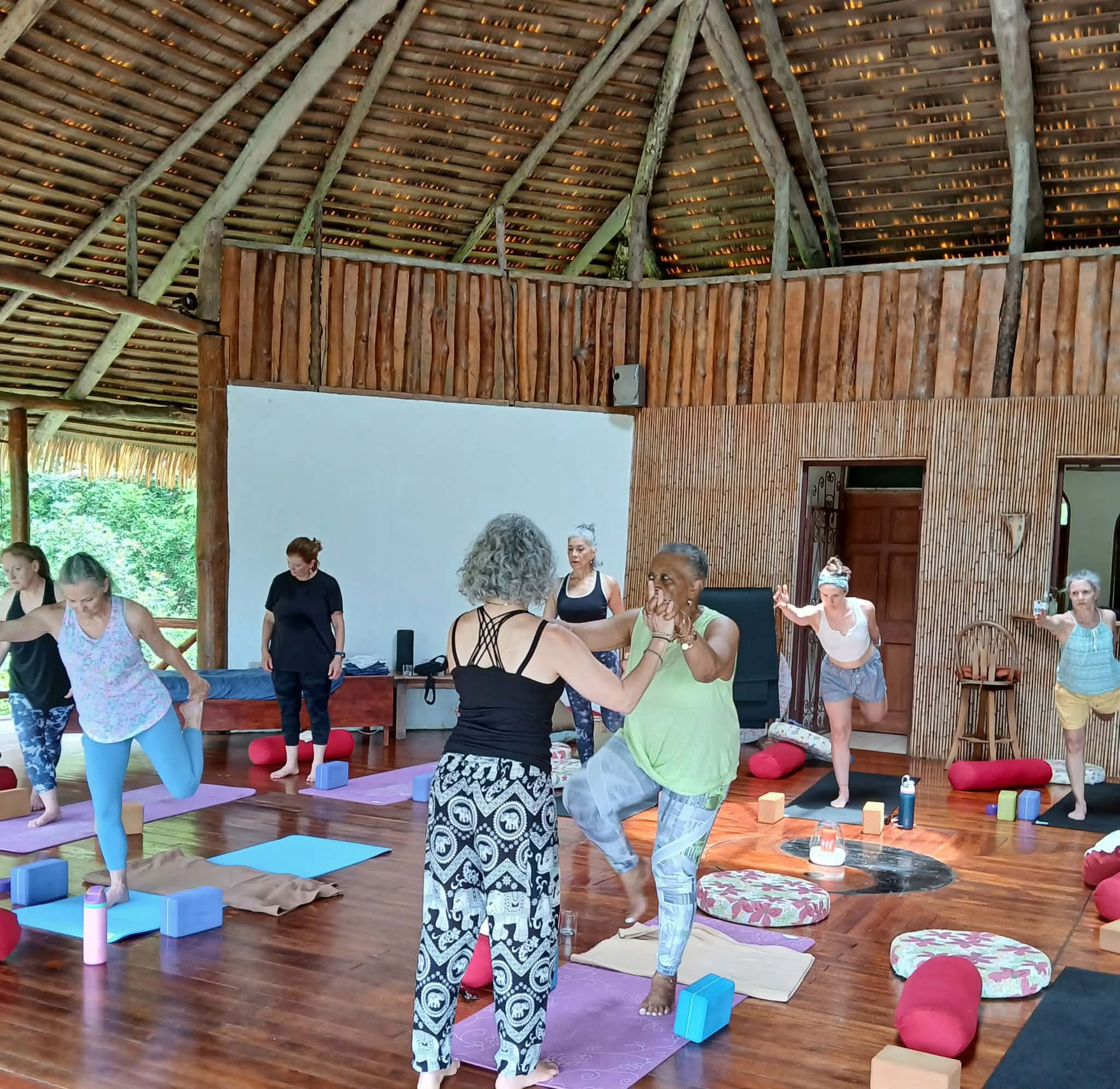 Pura Vida Pause: Yoga, Adventure, & Re-set