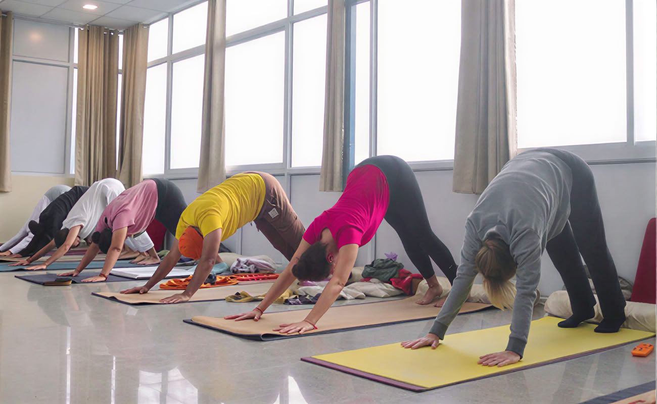 200 Hour Ayurveda Yoga Teacher Training in Rishikesh, India