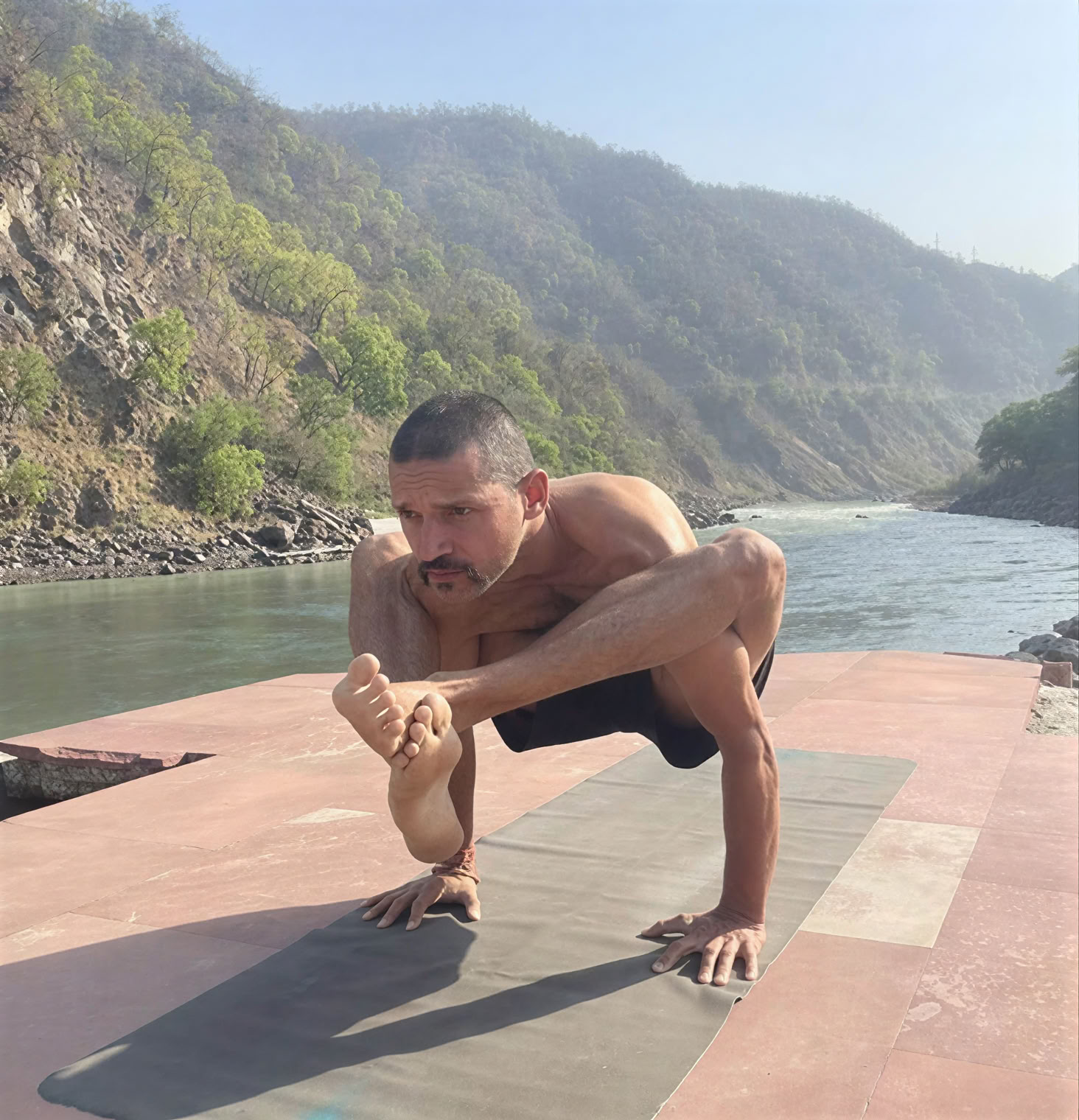 100 Hour Yoga Teacher Training in Rishikesh | Yoga for Beginners