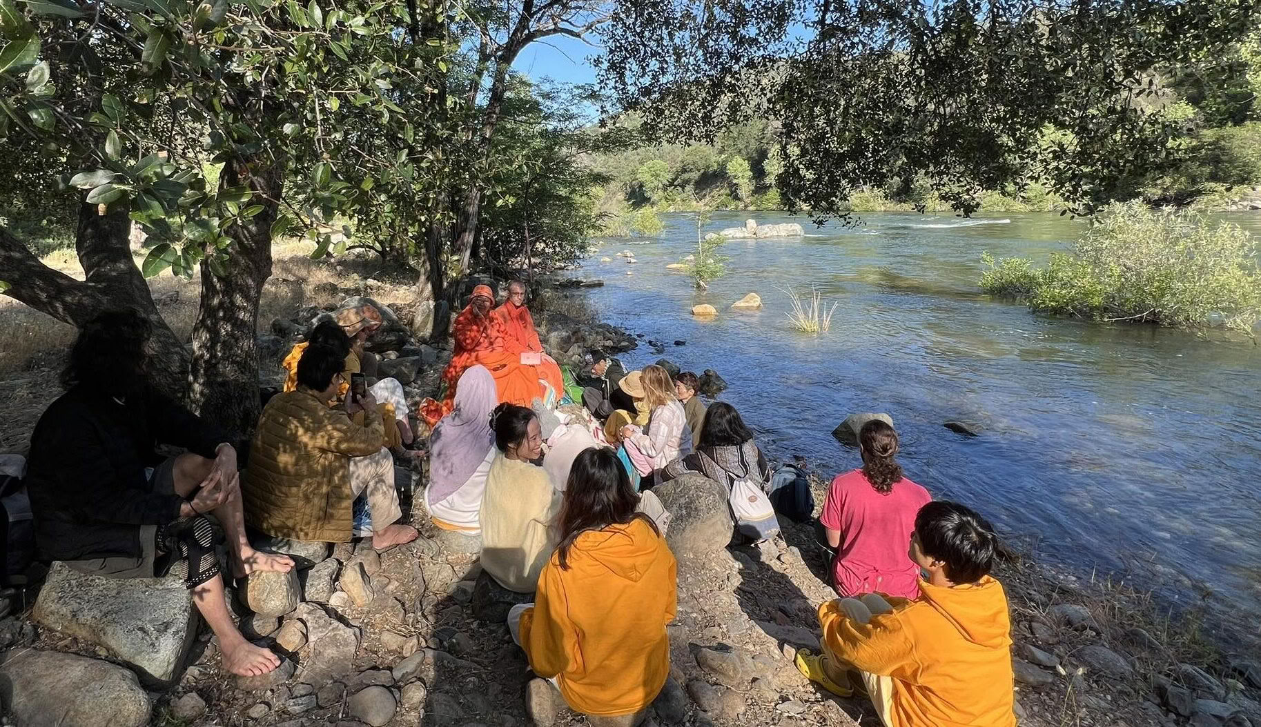 Ashram Sacred Tour – Intro to Sivananda Yoga