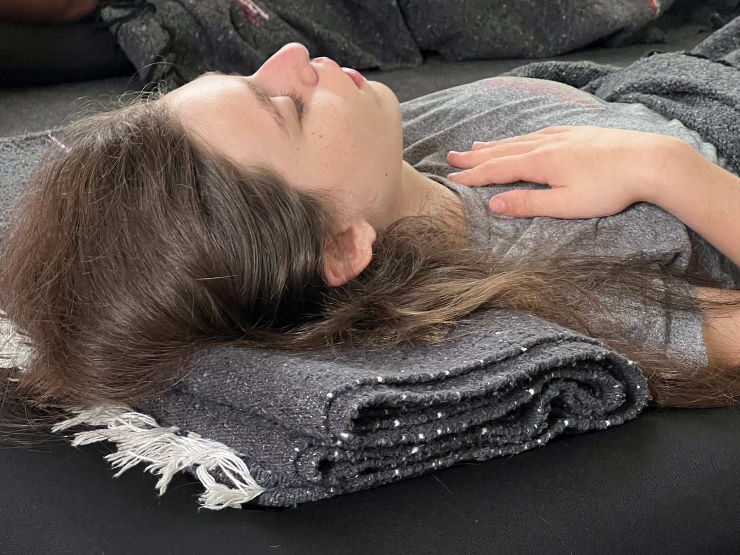 BRINGING HEAVEN TO EARTH: A NEW MOON CRYSTAL SOUNDHEALING ELEVATION with Lea Garnier