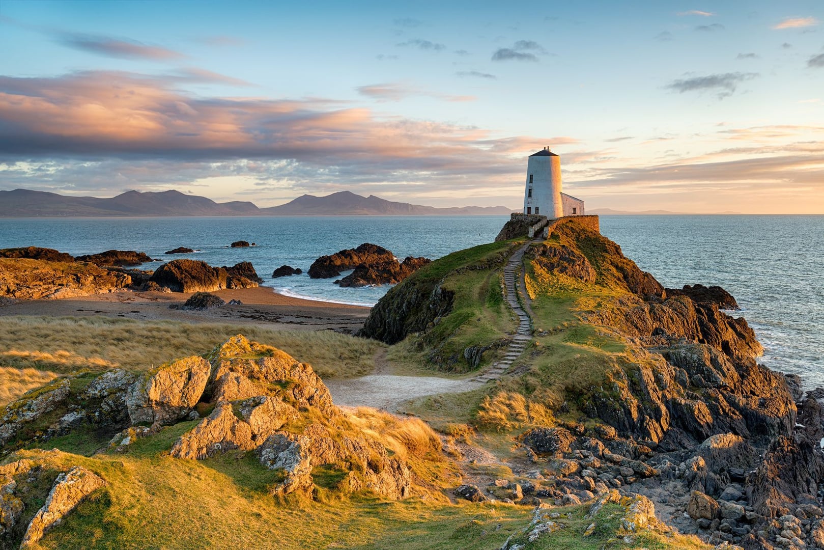 August 14-17 Yoga & Wild Swimming Anglesey