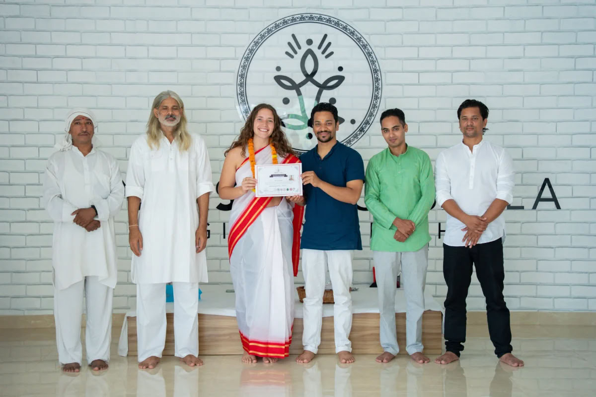 200 Hour Yoga Teacher Training In Rishikesh