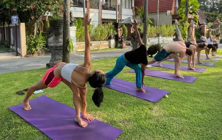 200 Hour Yoga Teacher Training In Rishikesh