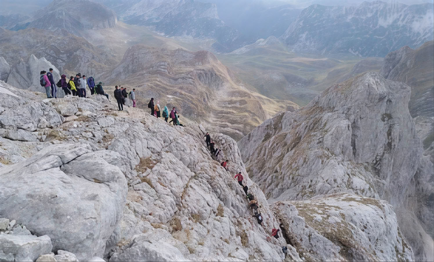 Hum Orahovski and Grlo Sokolovo Hiking Tour