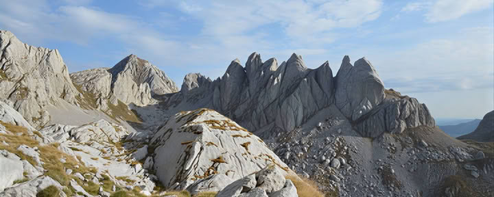 Hum Orahovski and Grlo Sokolovo Hiking Tour