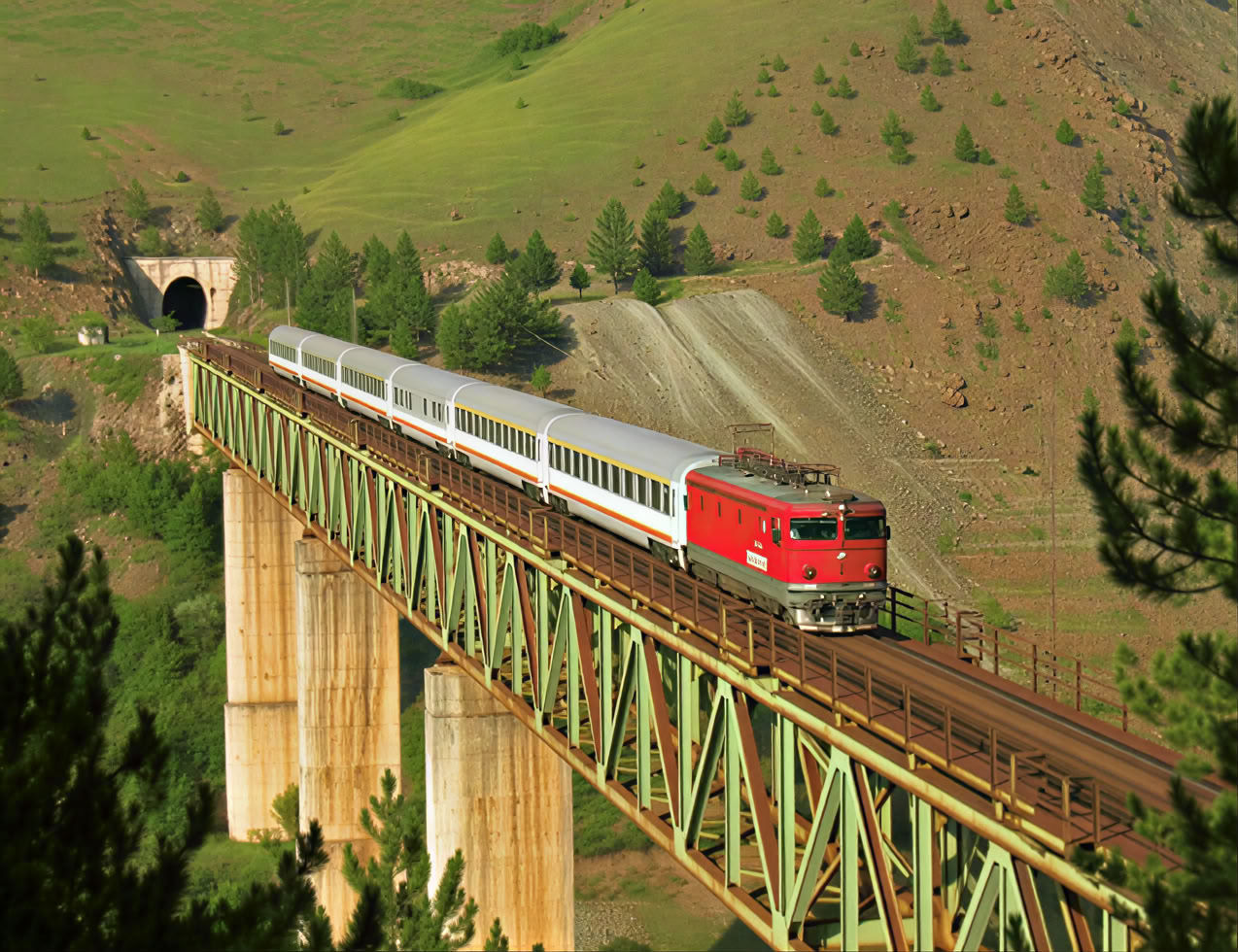 Tour by train – Private tour