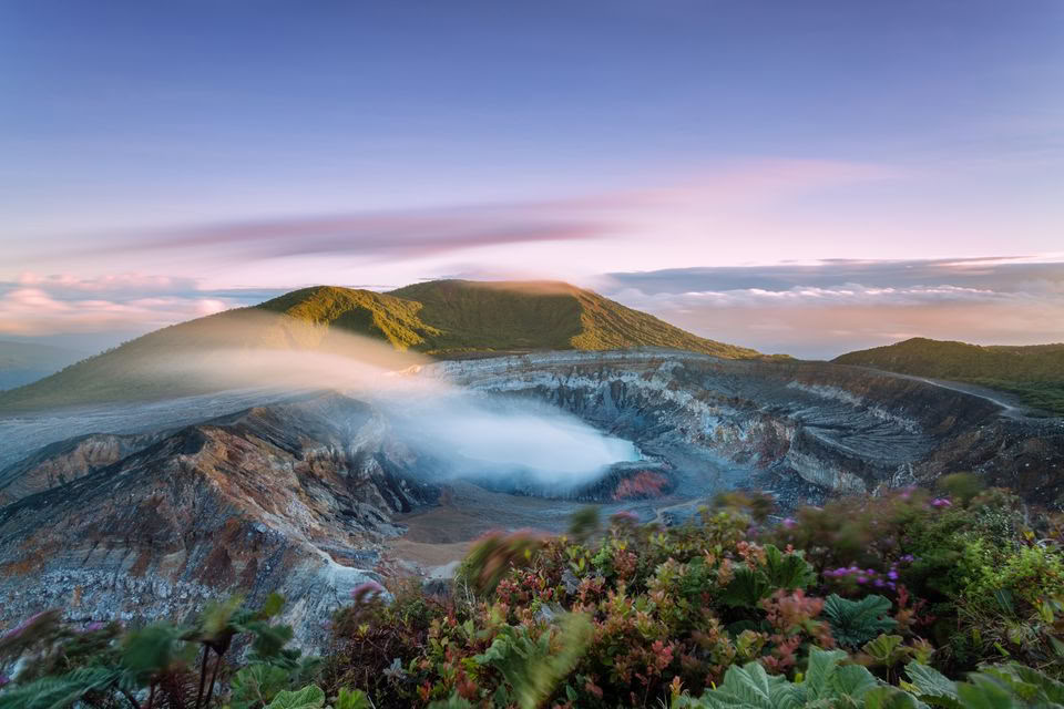 Combo Tour: Poas Volcano National Park – Doka Coffee Tour – La Paz Waterfall Gardens