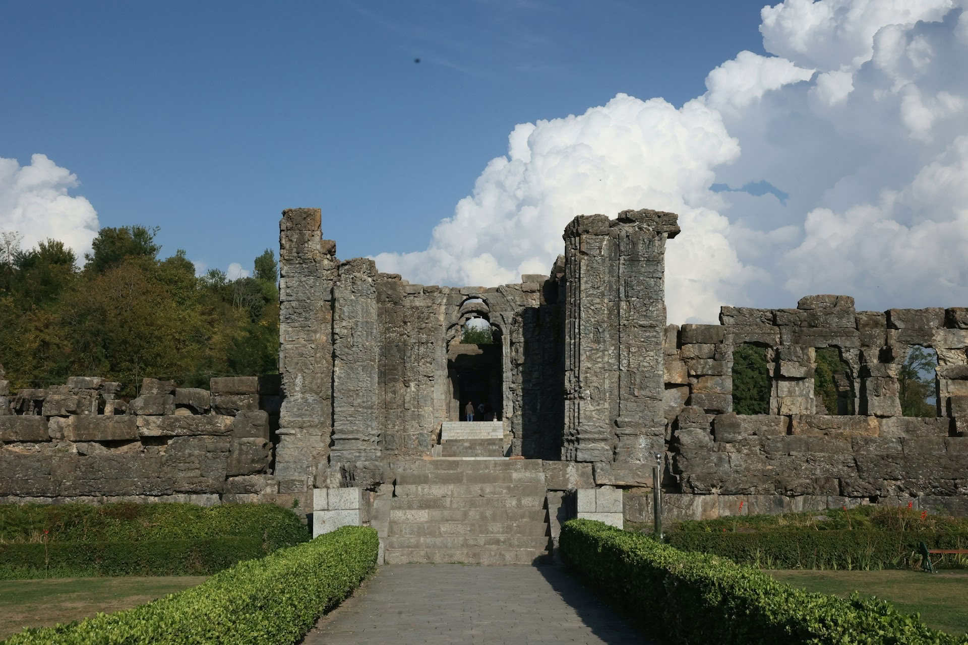 Dal Dreams & Mountain Days: A Signature Kashmir Experience