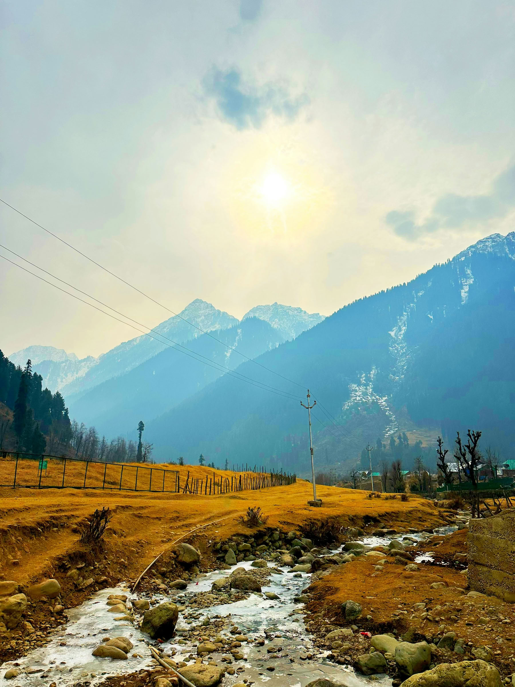 Meadows of Gold: Srinagar to Sonmarg Alpine Escape
