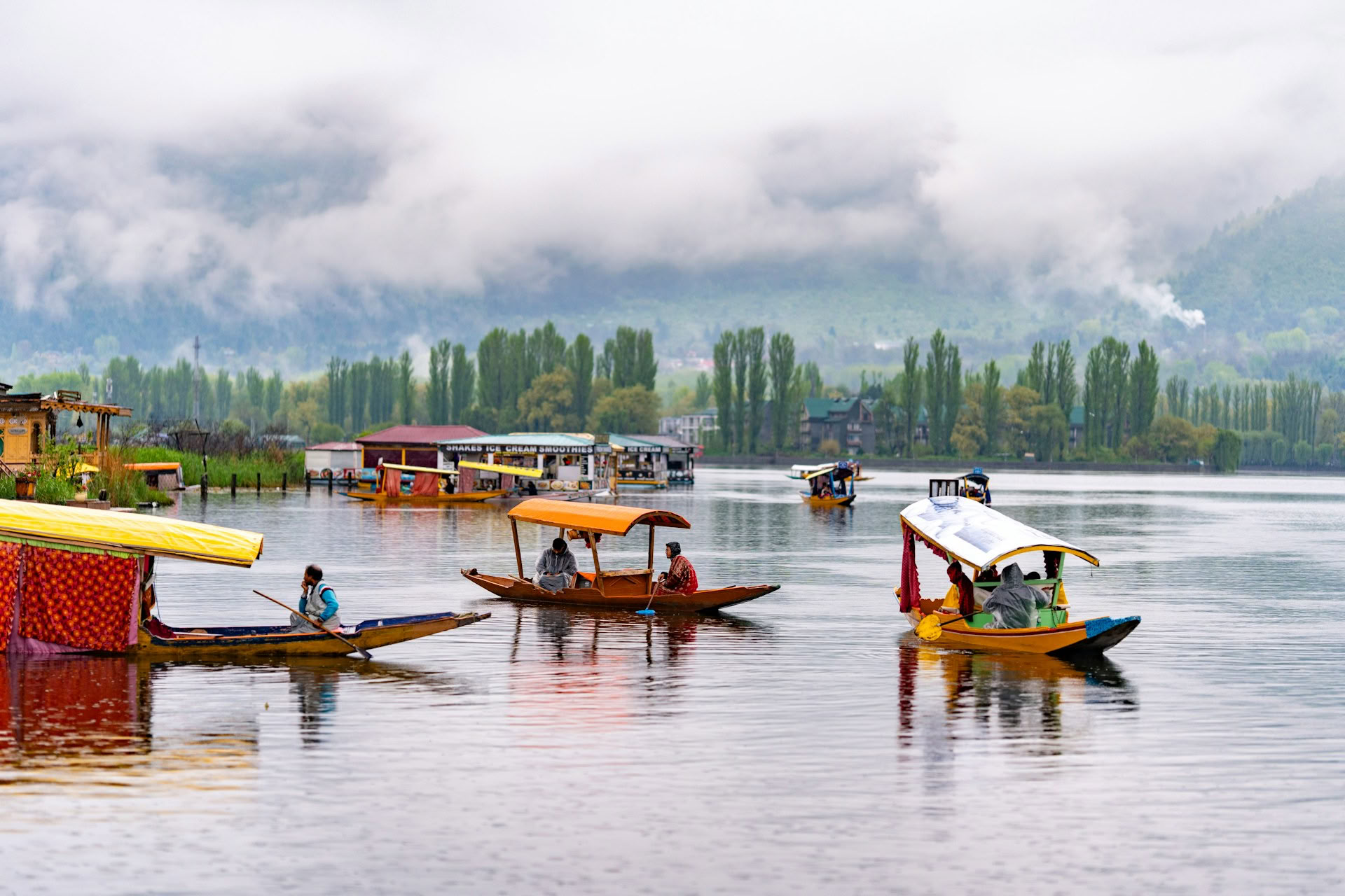 From Paradise to the Plateau: Kashmir to Ladakh Road Journey