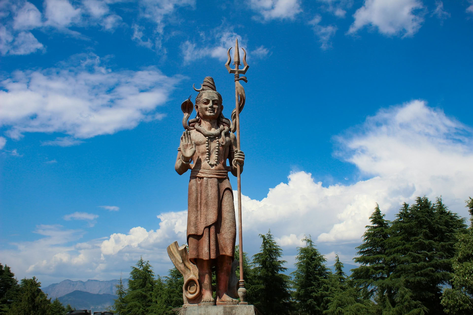 Pine Hills to River Kingdoms: Dalhousie, Khajjiar & Chamba Heritage Trail