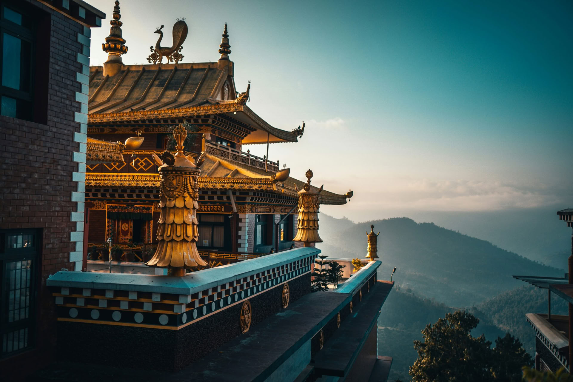 Beyond the Last Shangri-La: Extended Bhutan Himalayan Journey