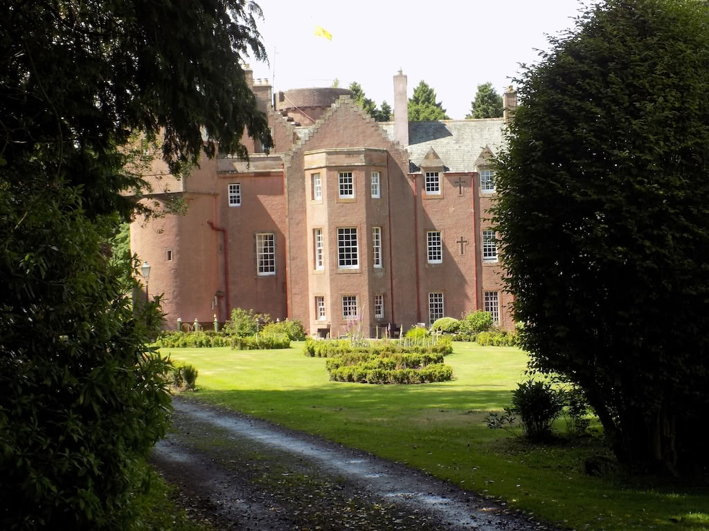 Scottish Castle All Women's Creative Writing & Yoga Retreat