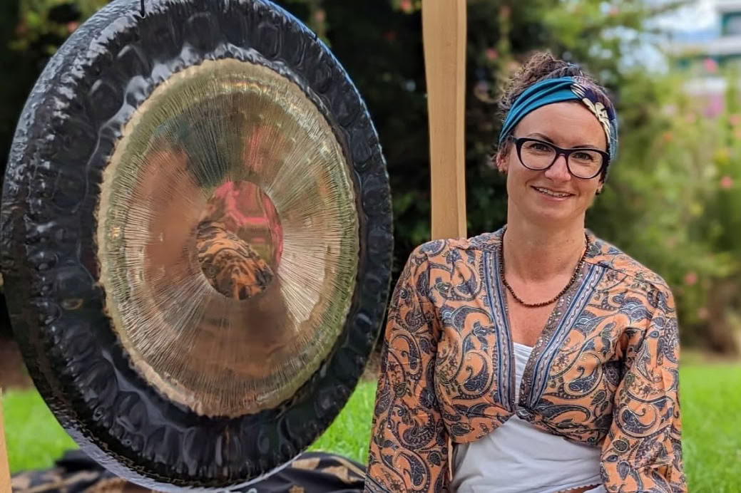 Private Sound Healing Session in Tenerife – Gongs & Singing Bowls for Deep Relaxation