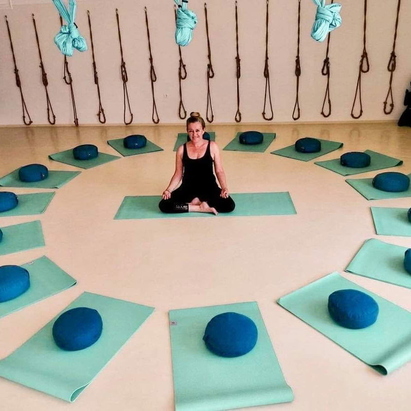 Authentic Hatha yoga with Oona Giesen