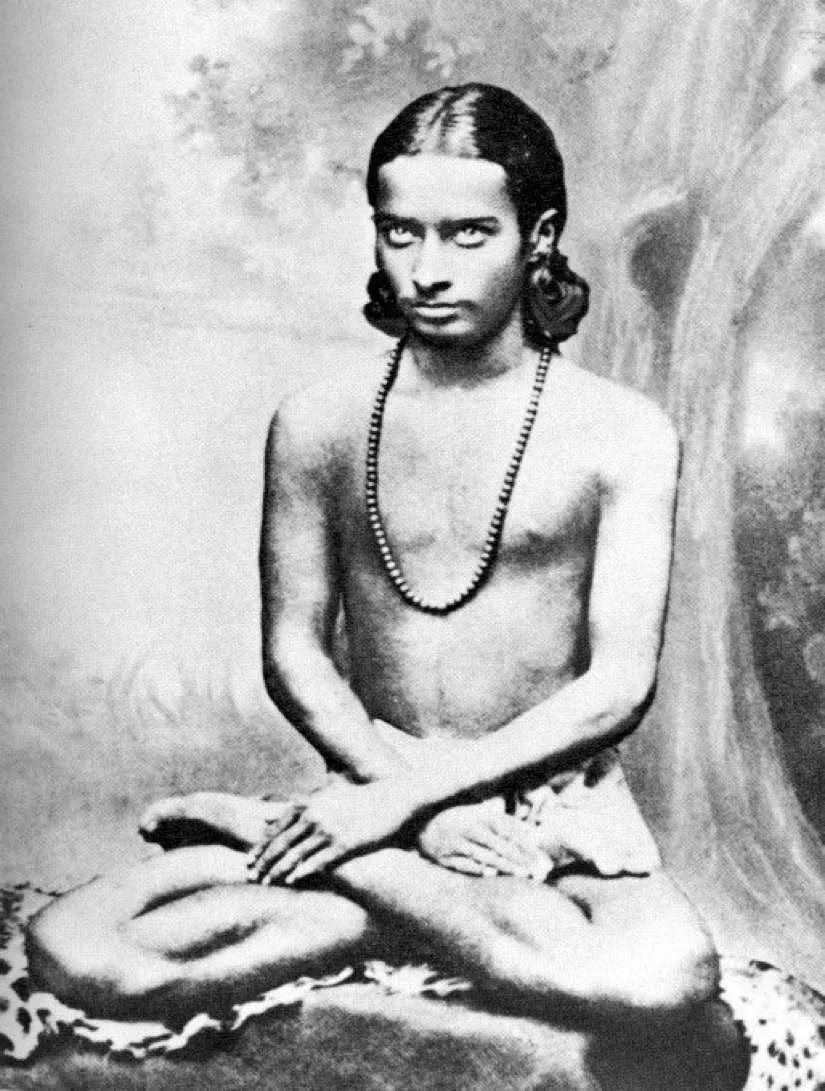 300 Hours Bhakti Yoga Teacher Training Course in Rishikesh India