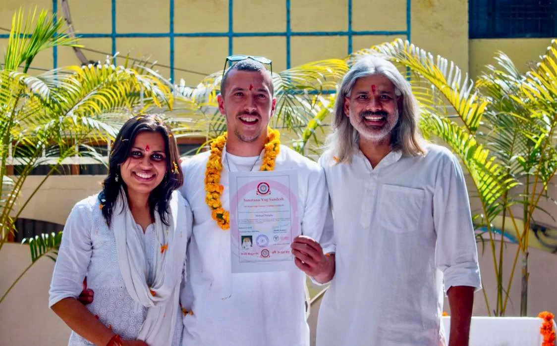 300 Hours Hatha Yoga Teacher Training Course in Rishikesh India – 01 Jul – 18 Aug