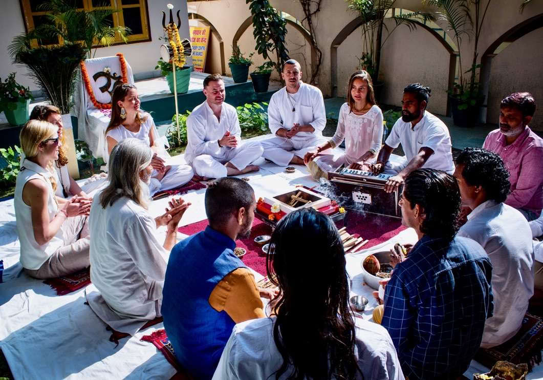 300 Hours Hatha Yoga Teacher Training Course in Rishikesh India – 01 Jul – 18 Aug