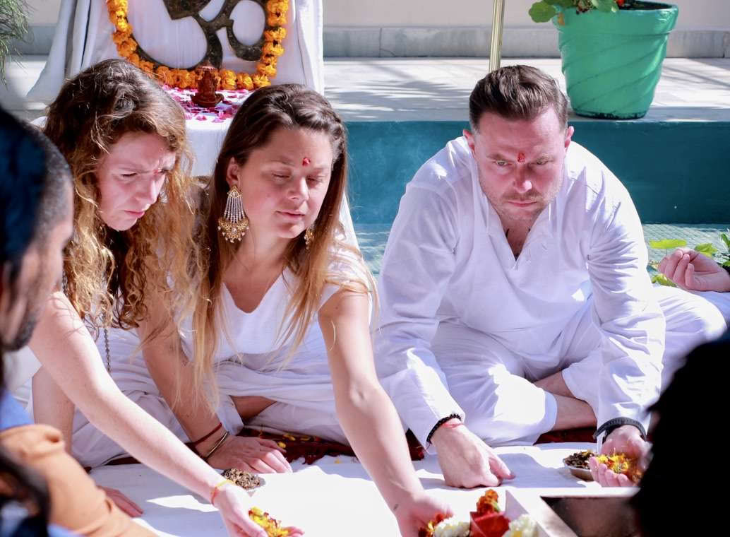 300 Hours Hatha Yoga Teacher Training Course in Rishikesh India – 01 Nov – 19 Dec