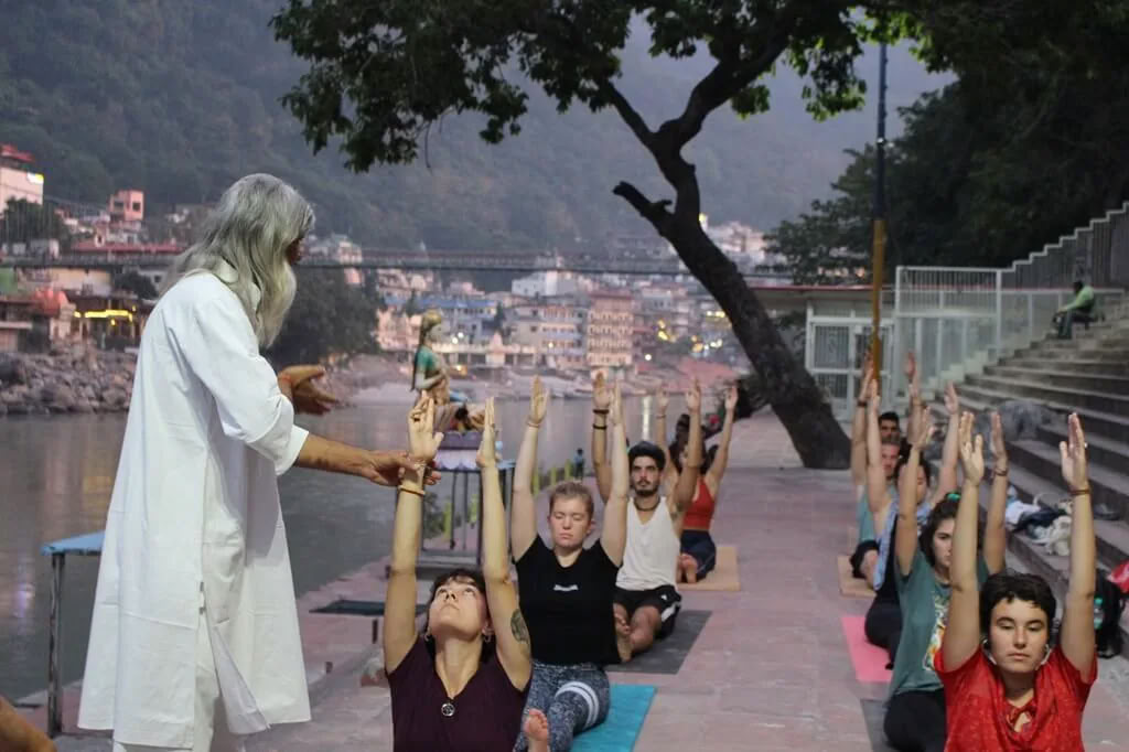 300 Hours Hatha Yoga Teacher Training Course in Rishikesh India – 01 Nov – 19 Dec