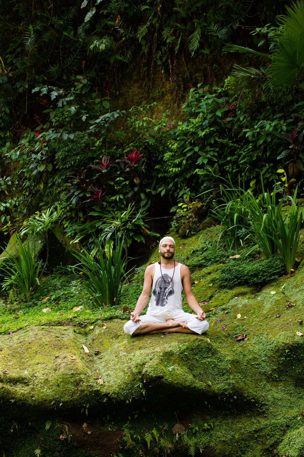 Kundalini Yoga Foundational 200 Hour Yoga Teacher Training