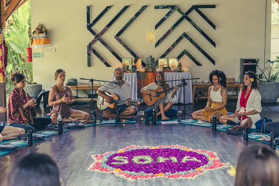Lucidflow 100h of 300h ytt - Yoga Teacher Training Bali