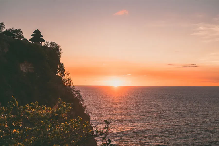 Lucidflow 100h of 300h ytt - Yoga Teacher Training Bali