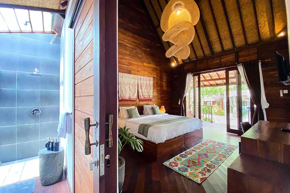 Lucidflow 100h of 300h ytt - Yoga Teacher Training Bali