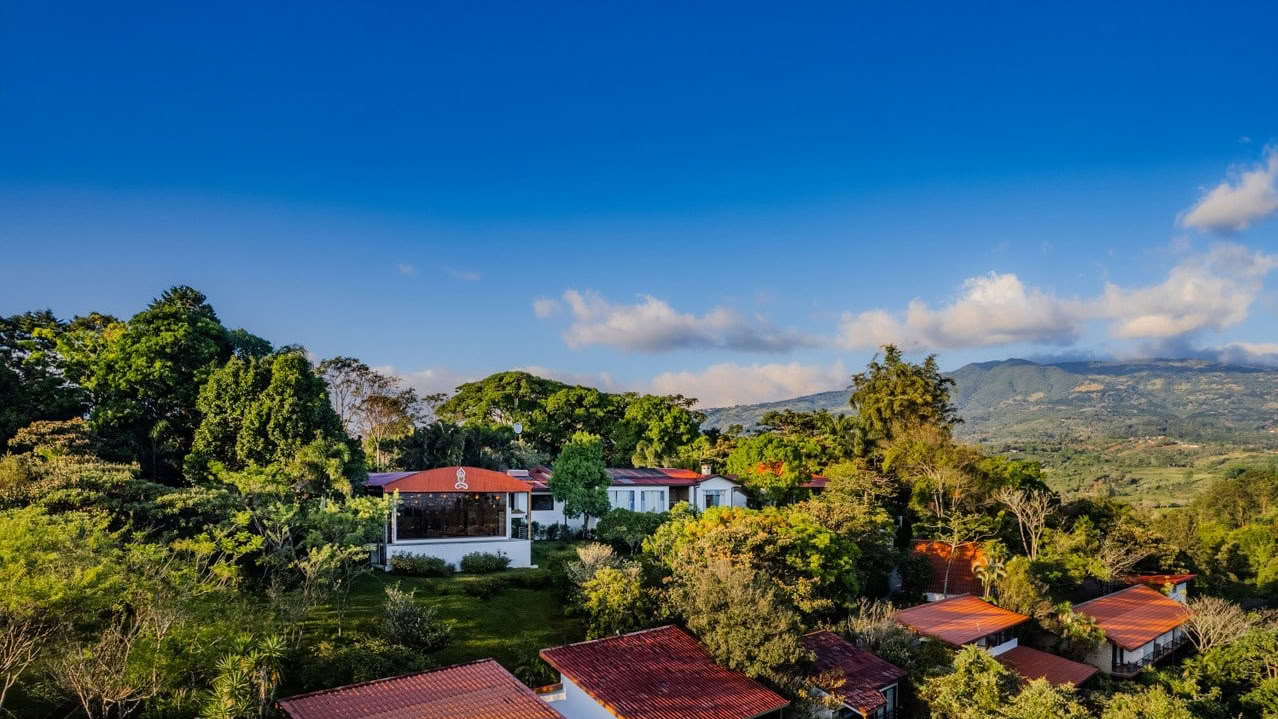 THE FASCIA WAVE RETREAT: ​ COSTA RICA