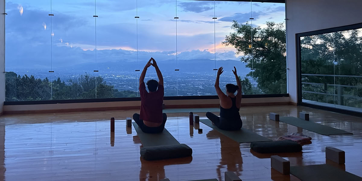 THE FASCIA WAVE RETREAT: ​ COSTA RICA