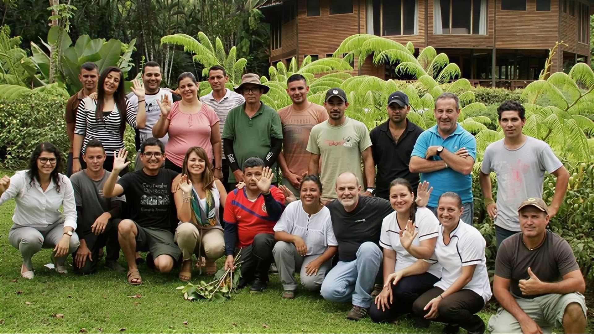 Earth-to-Bar chocolate making workshop