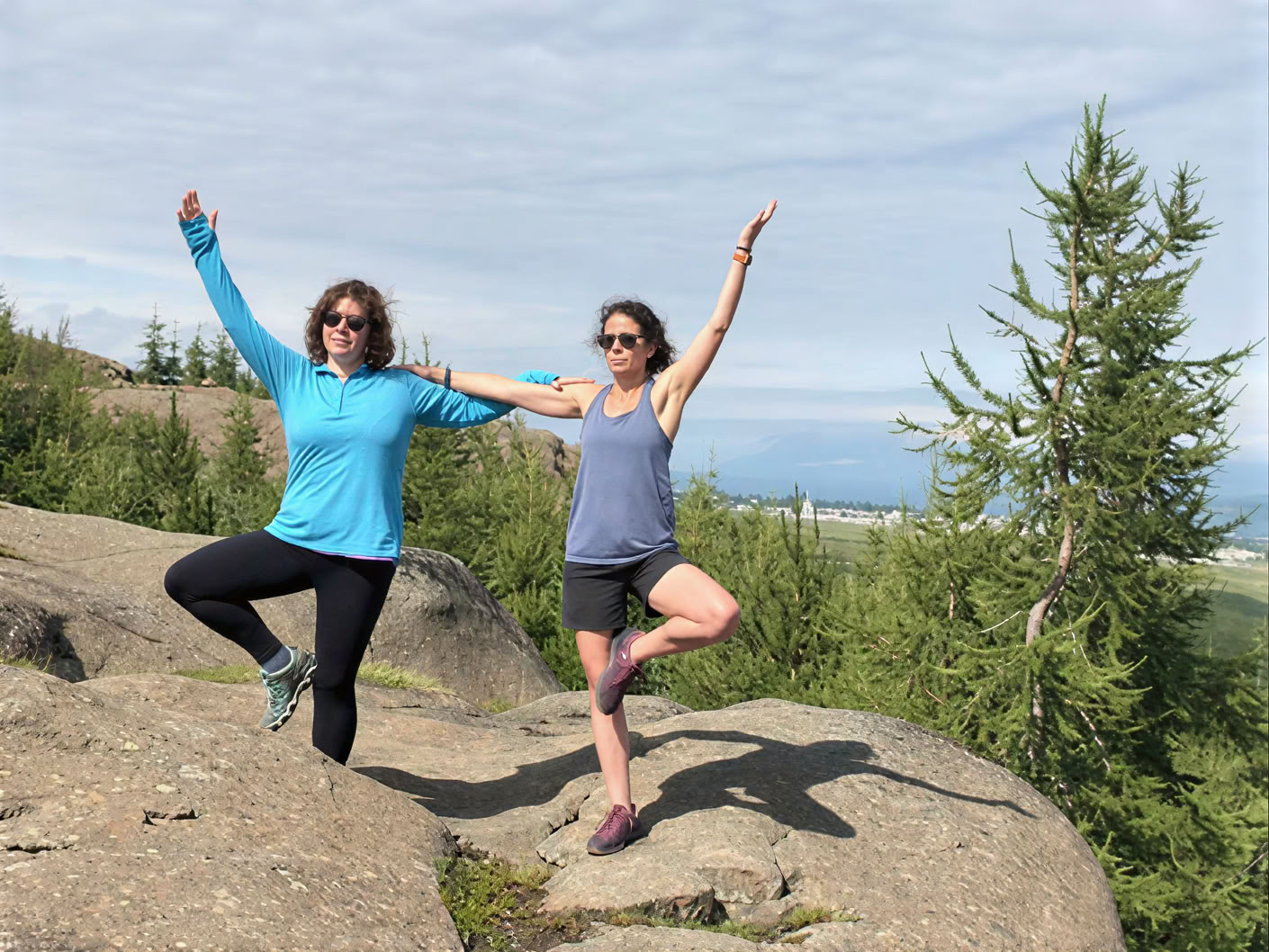 Yoga & Hiking Midnightsun Retreat in Iceland – Dates 2025