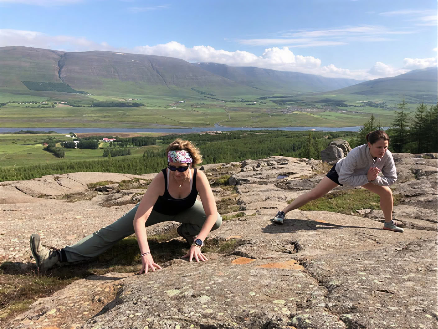 Yoga & Hiking Midnightsun Retreat in Iceland – Dates 2025