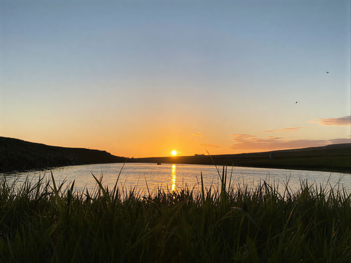 Yoga & Hike Midnightsun Retreat in Iceland – Dates 2026
